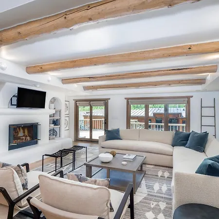 Heritage Penthouse By Exceptional Stays